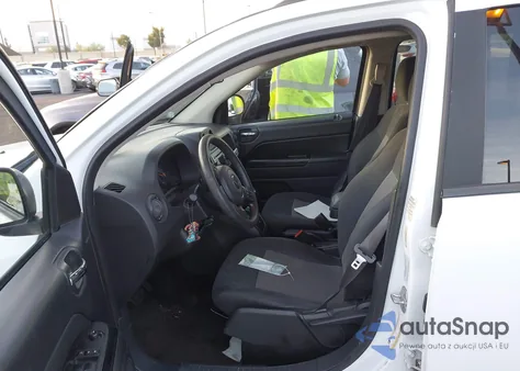 2016 Jeep Compass Sport из США, поврежденный, VIN 1C4NJCBA1GD665180